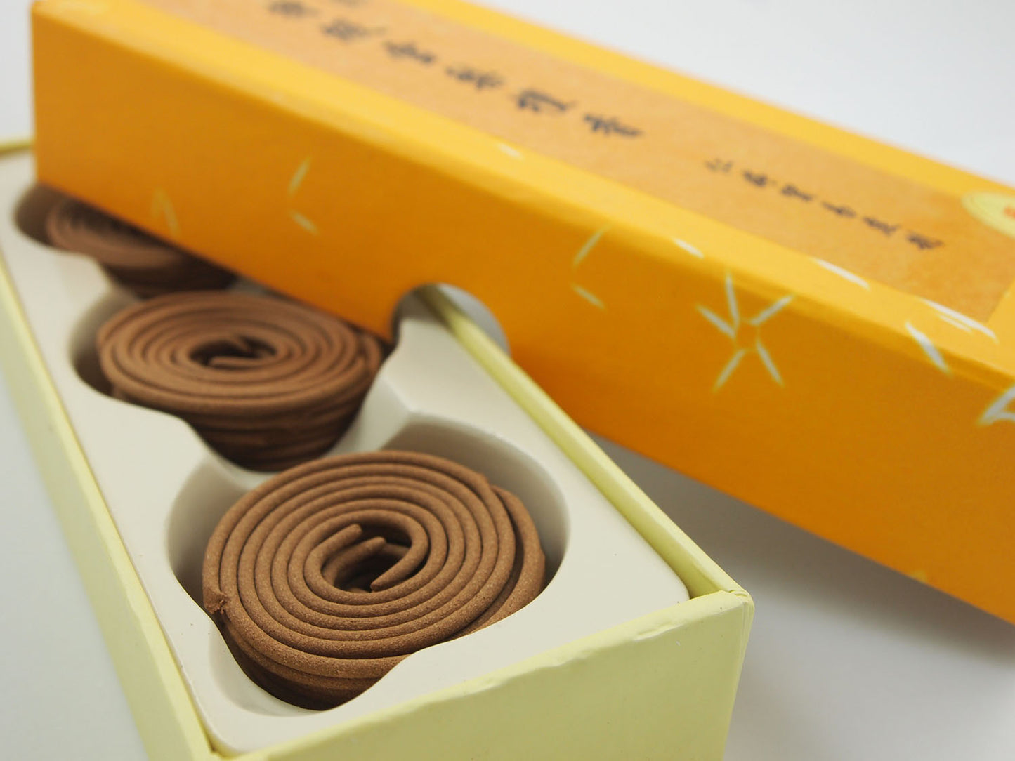 Ren Ting Premium Australian Sandalwood Incense Coils (1hr)