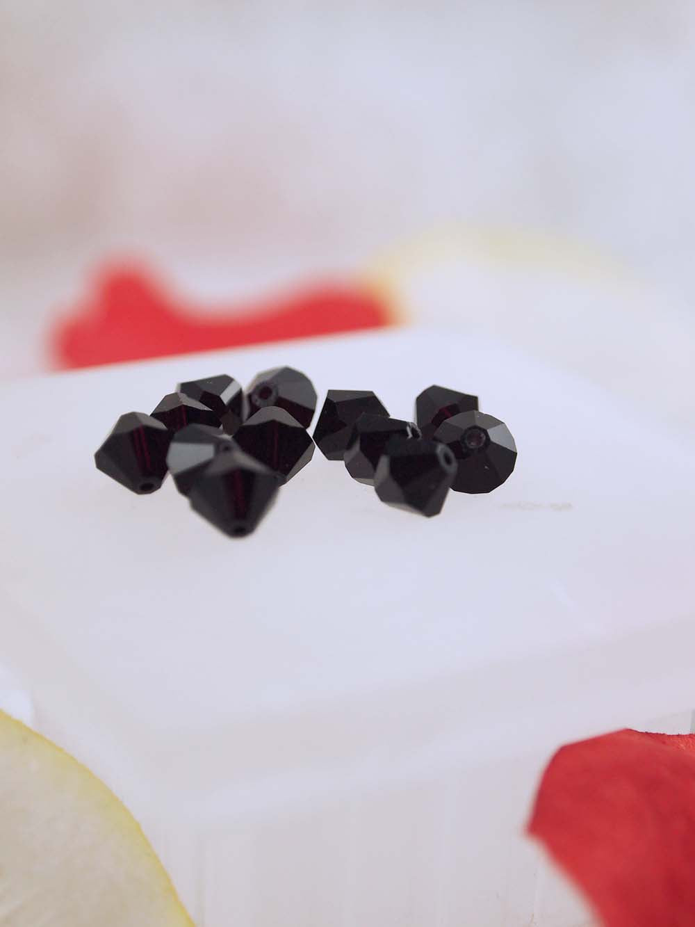 Swarovski Beads 5301 - 6mm - 12pc - Garnet