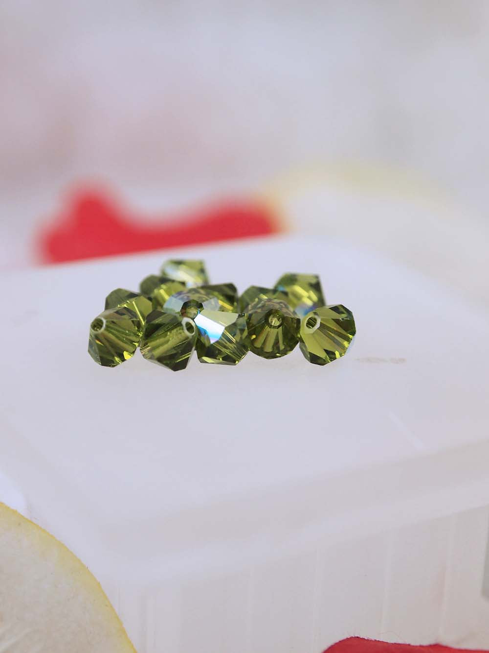 Swarovski Beads 5301 - 6mm - 12pc - Olivine AB