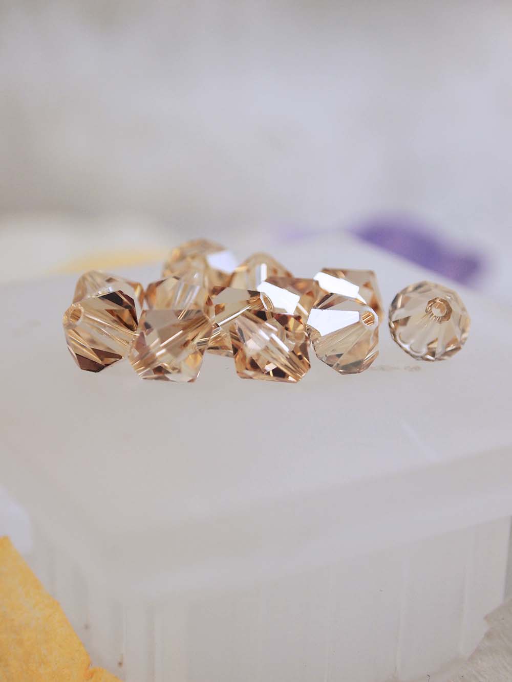 Swarovski Beads 5301 - 8mm - 12pc - Crystal Golden Shadow