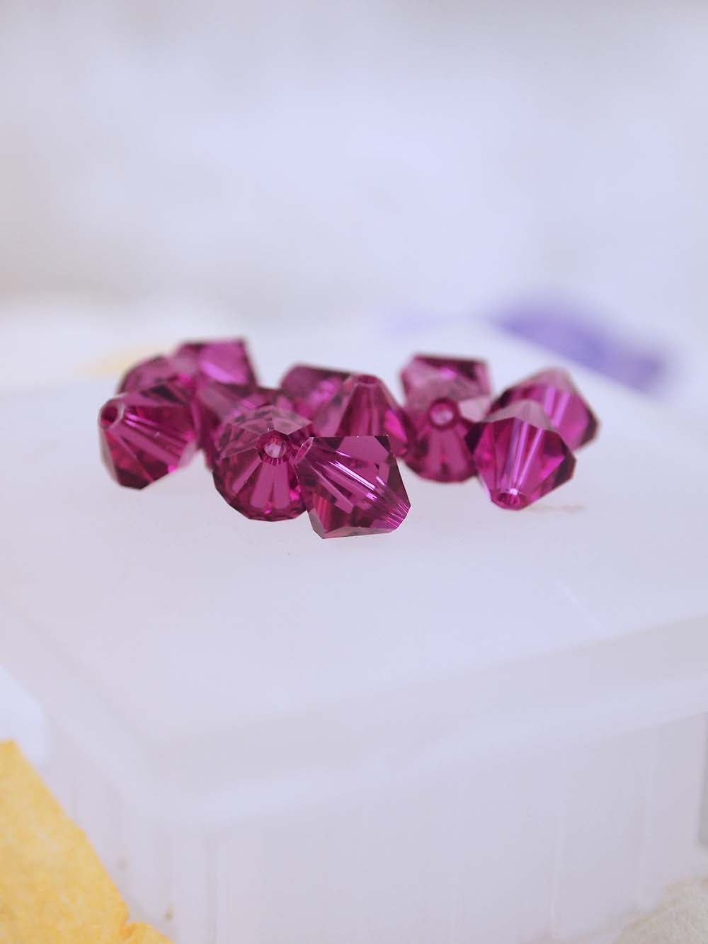 Swarovski Beads 5301 - 8mm - 12pc - Fuchsia