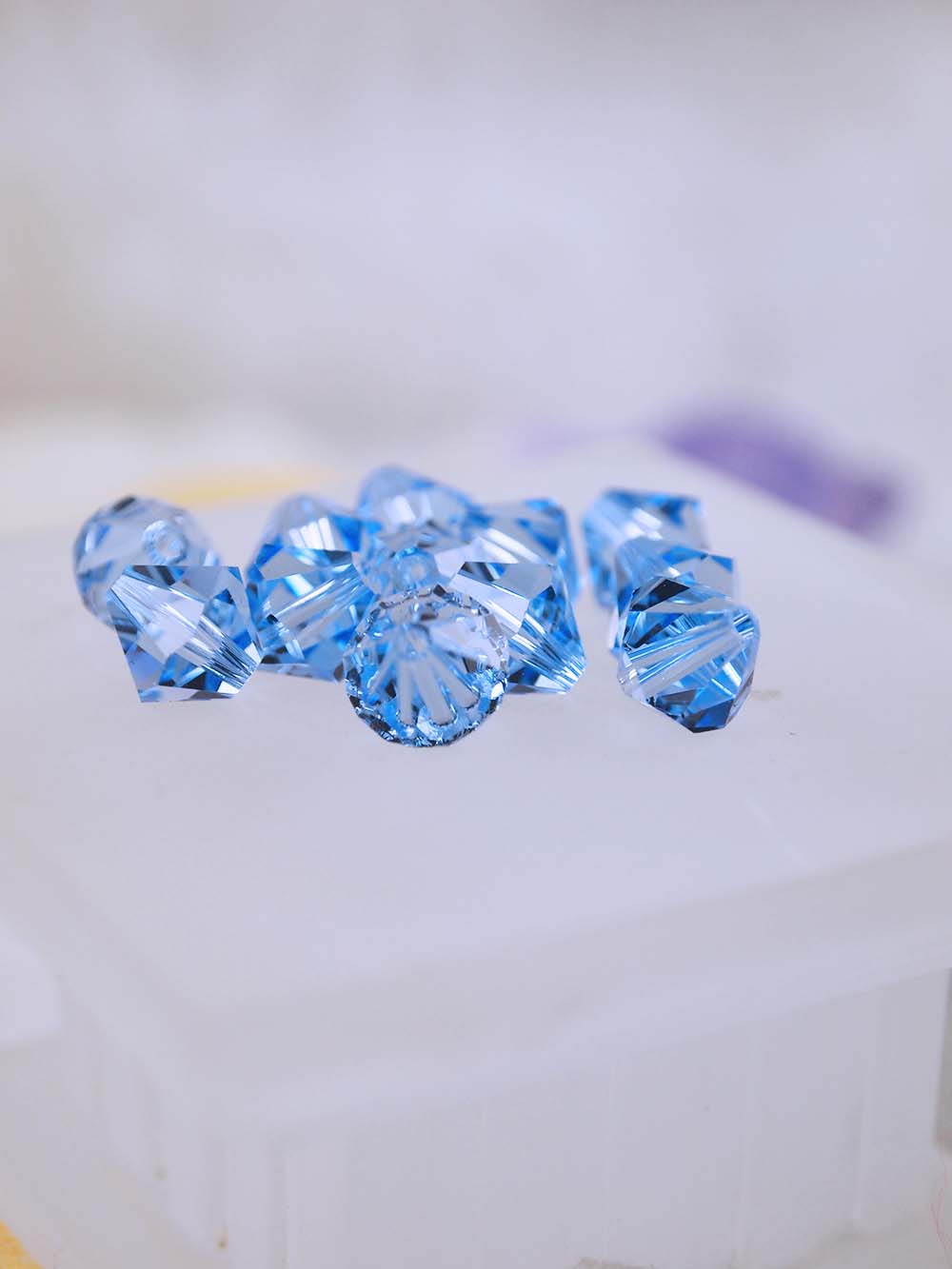 Swarovski Beads 5301 - 8mm - 12pc - Light Sapphire
