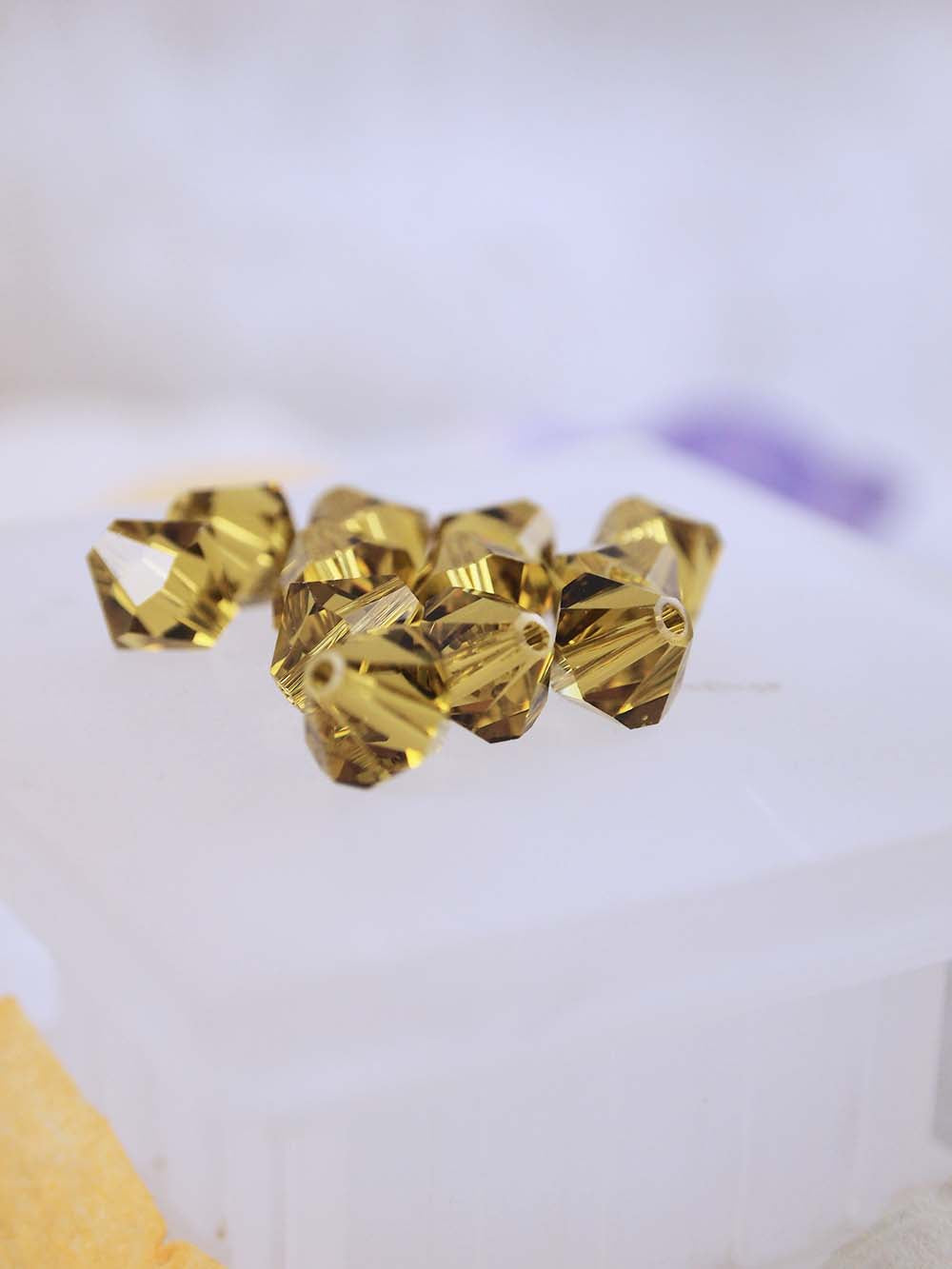 Swarovski Beads 5301 - 8mm - 12pc - Lime