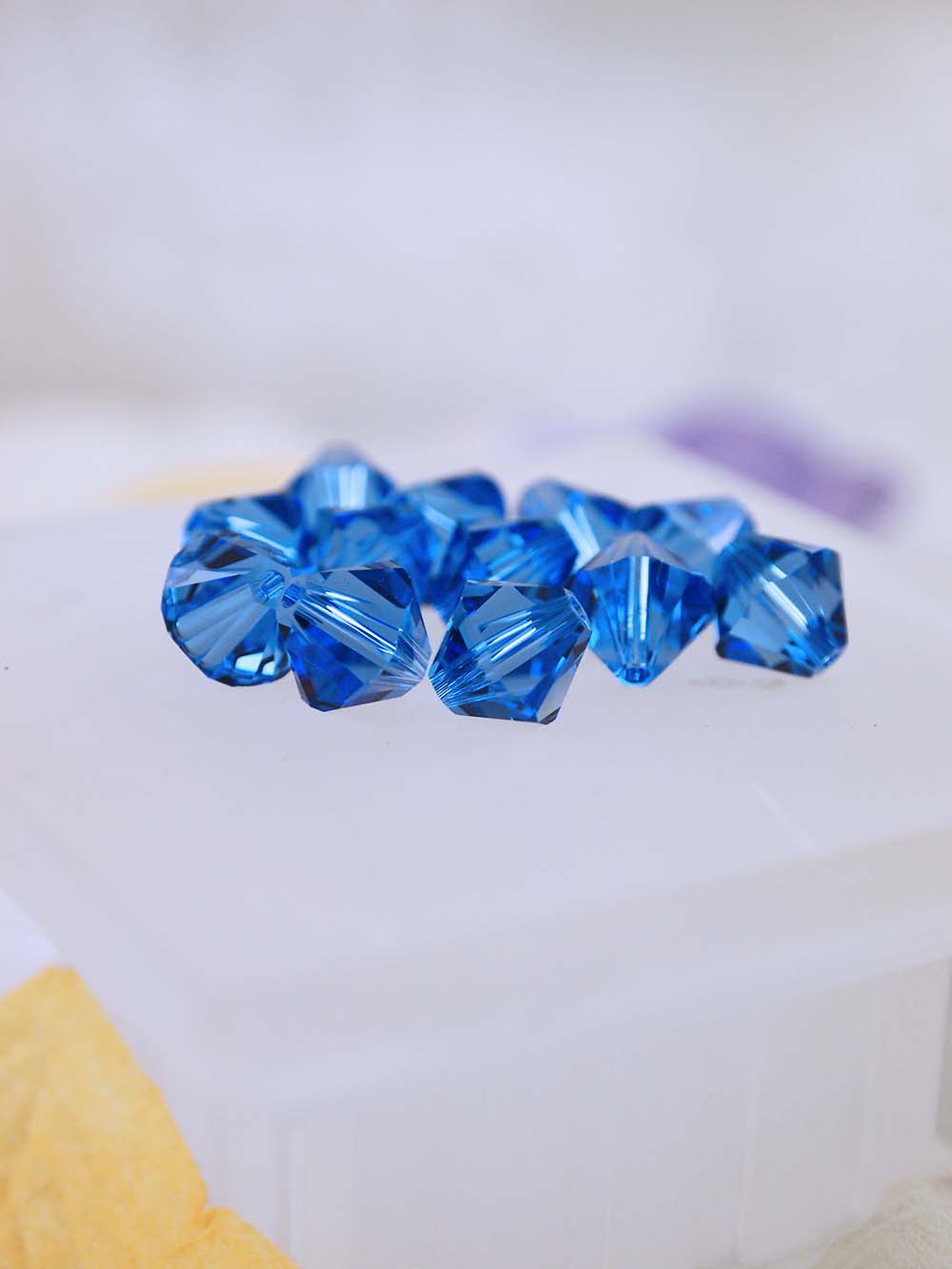 Swarovski Beads 5301 - 8mm - 12pc - Sapphire