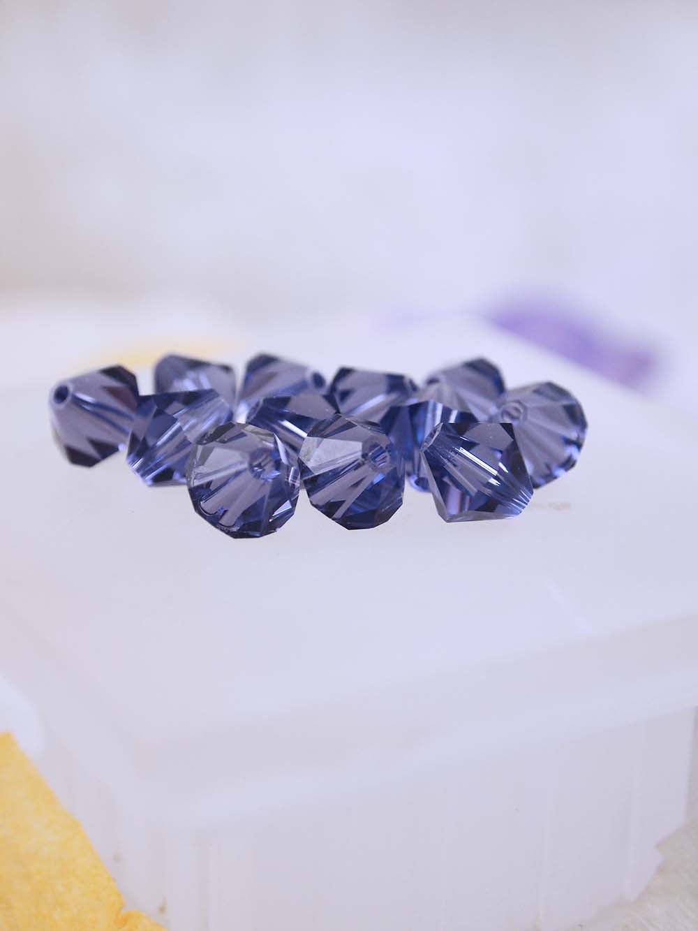 Swarovski Beads 5301 - 8mm - 12pc - Tanzanite