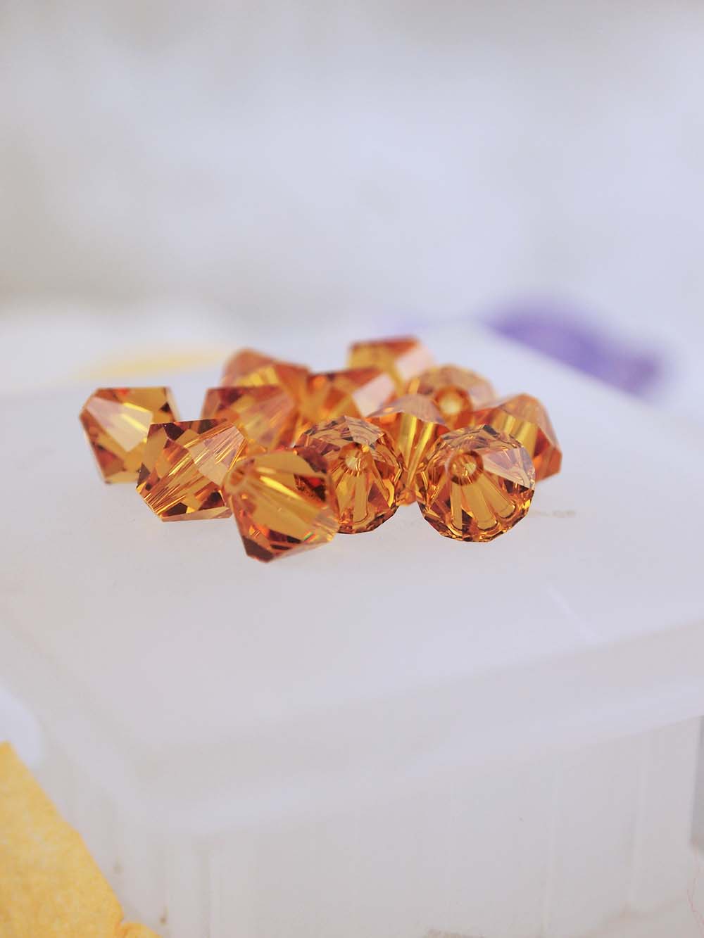 Swarovski Beads 5301 - 8mm - 12pc - Topaz