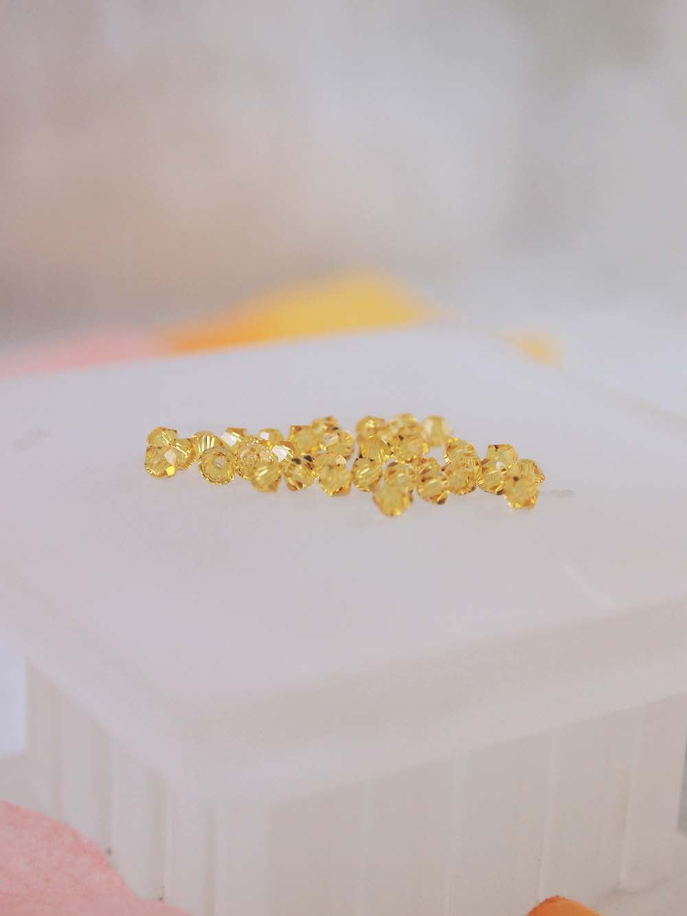 Swarovski Beads 5328 - 2mm - 36pc - Light Topaz