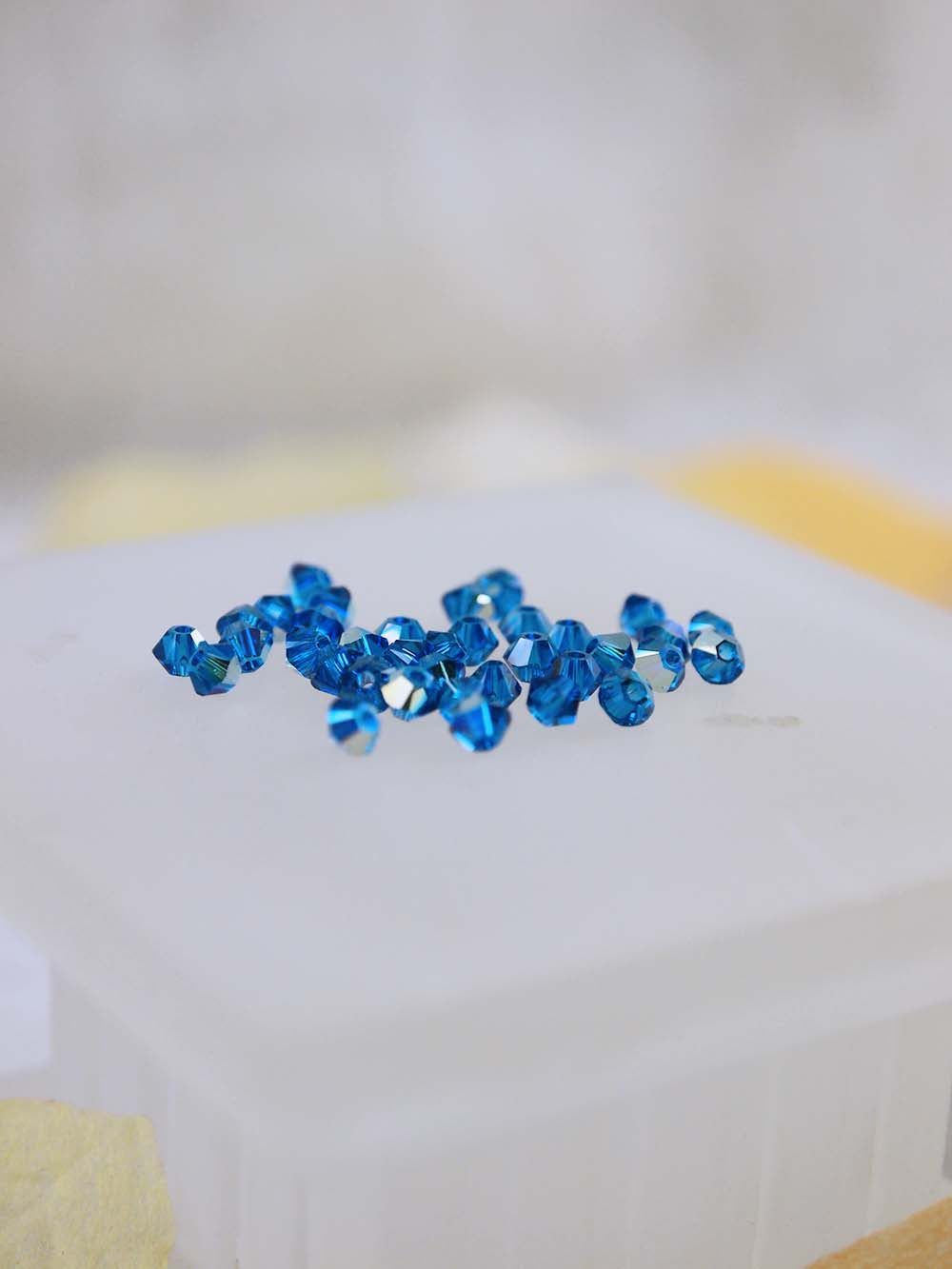Swarovski Beads 5328 - 3mm - 36pc - Capri Blue AB
