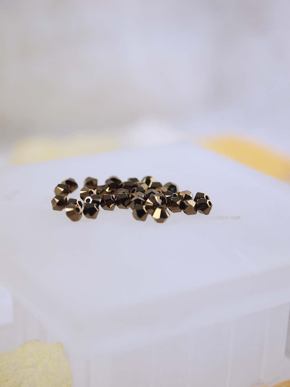 Swarovski Beads 5328 - 3mm - 36pc - Crystal Dorado 2X