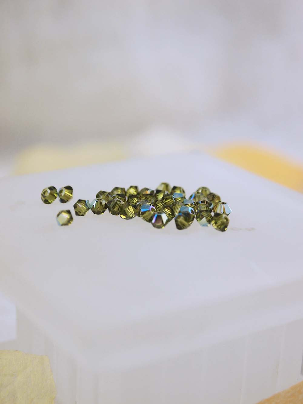 Swarovski Beads 5328 - 3mm - 36pc - Olivine AB