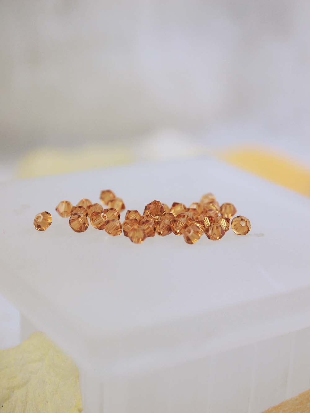 Swarovski Beads 5328 - 3mm - 36pc - Topaz