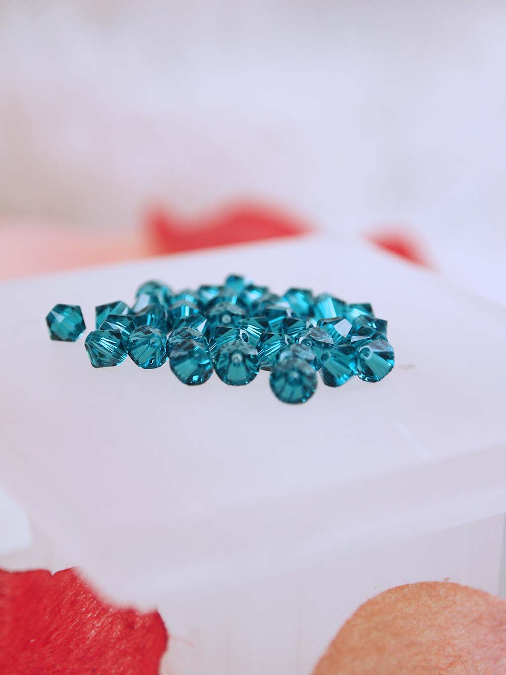 Swarovski Beads 5328 - 4mm - 36pc - Blue Zircon