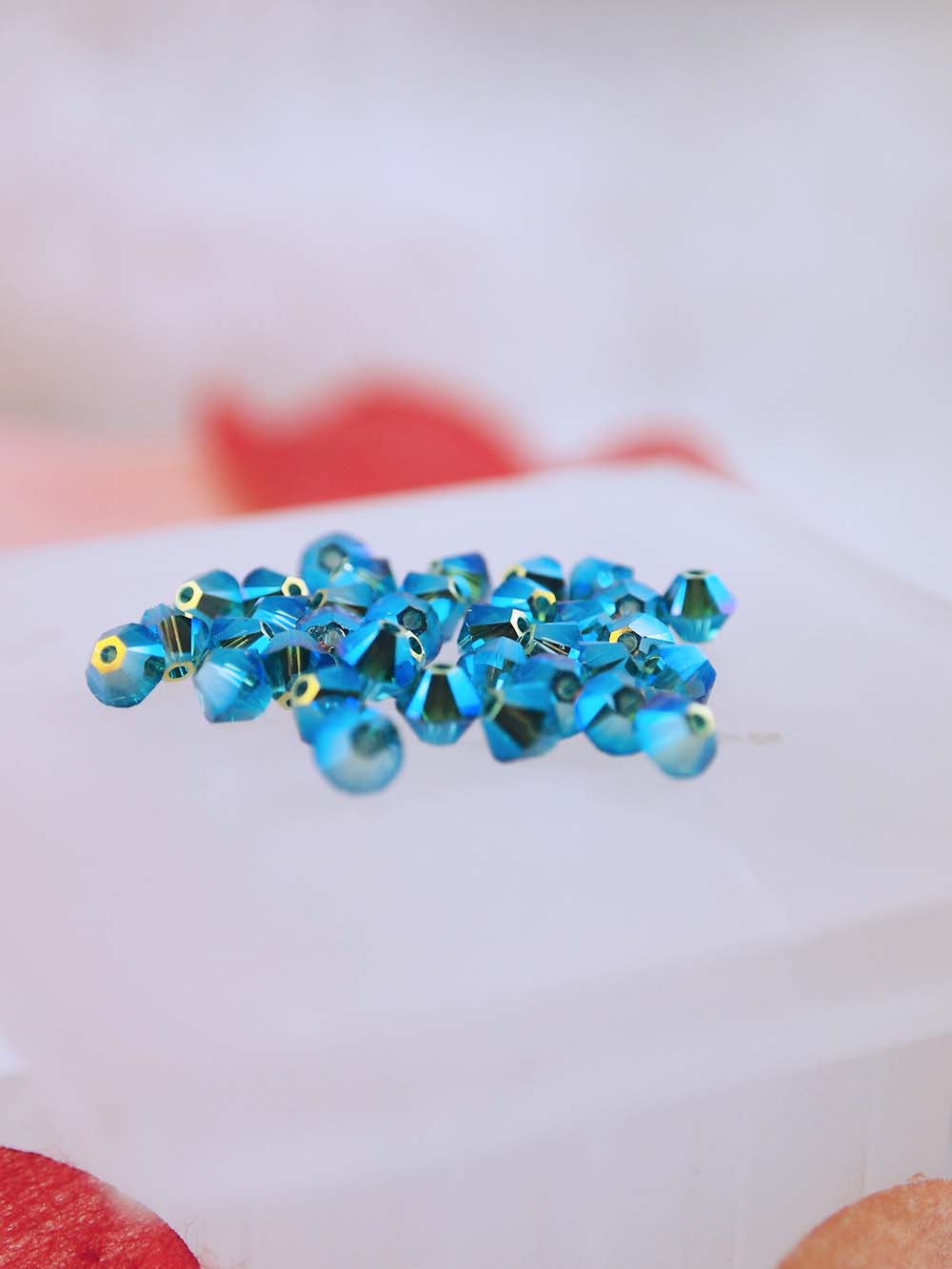 Swarovski Beads 5328 - 4mm - 36pc - Blue Zircon AB 2X