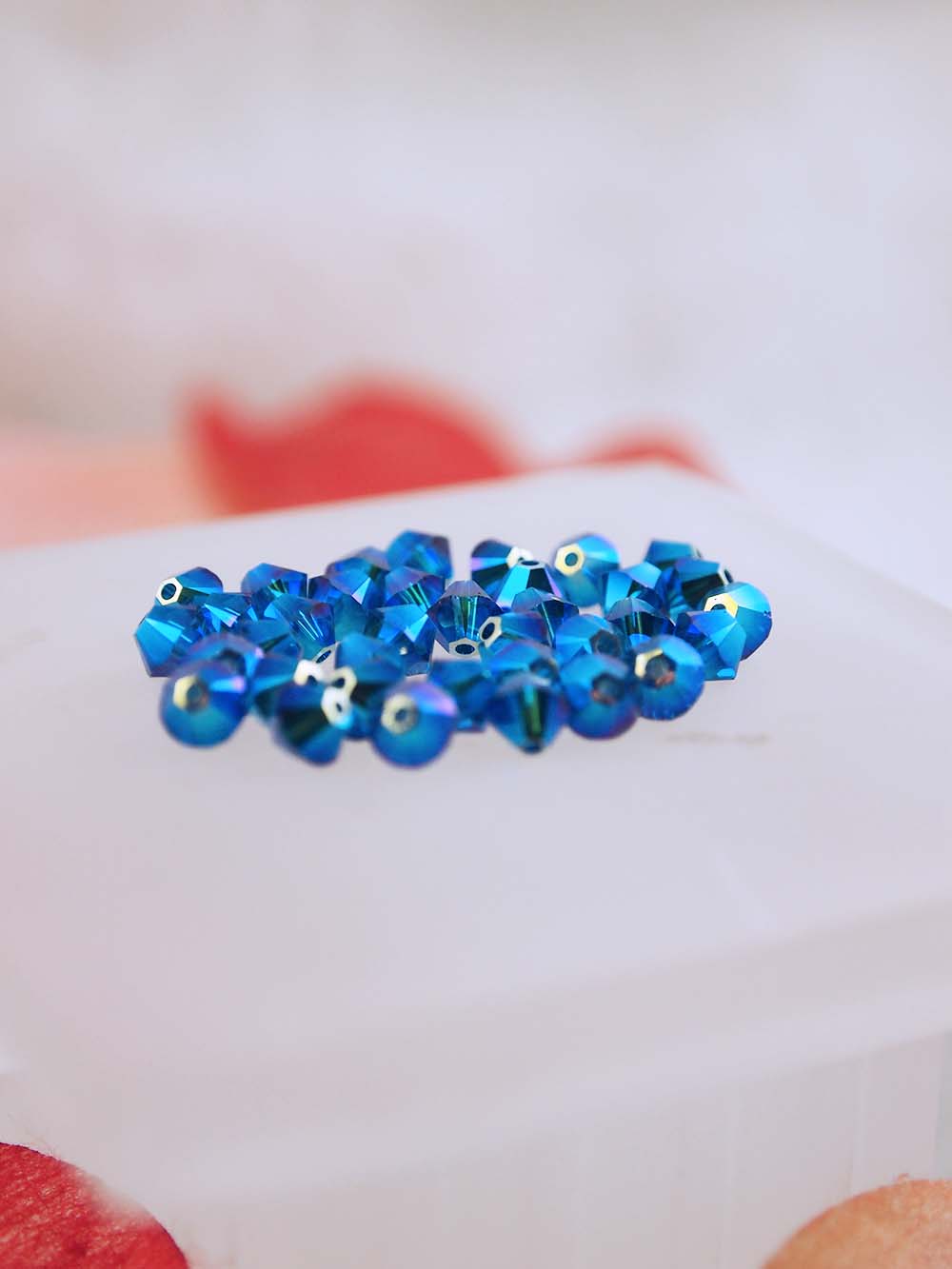 Swarovski Beads 5328 - 4mm - 36pc - Capri Blue AB 2X