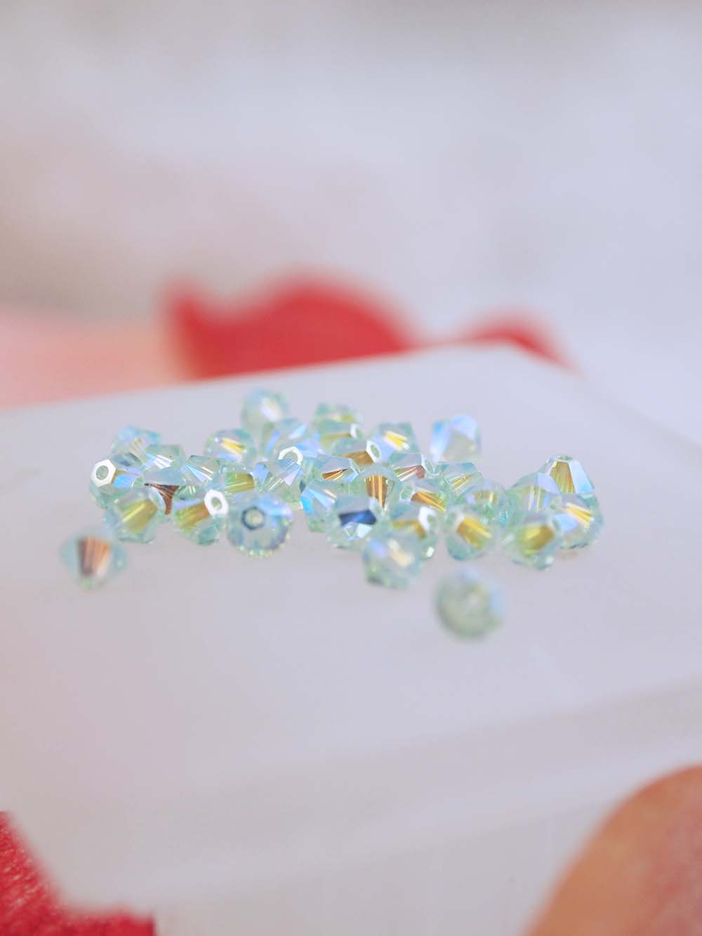 Swarovski Beads 5328 - 4mm - 36pc - Chrysolite AB 2X