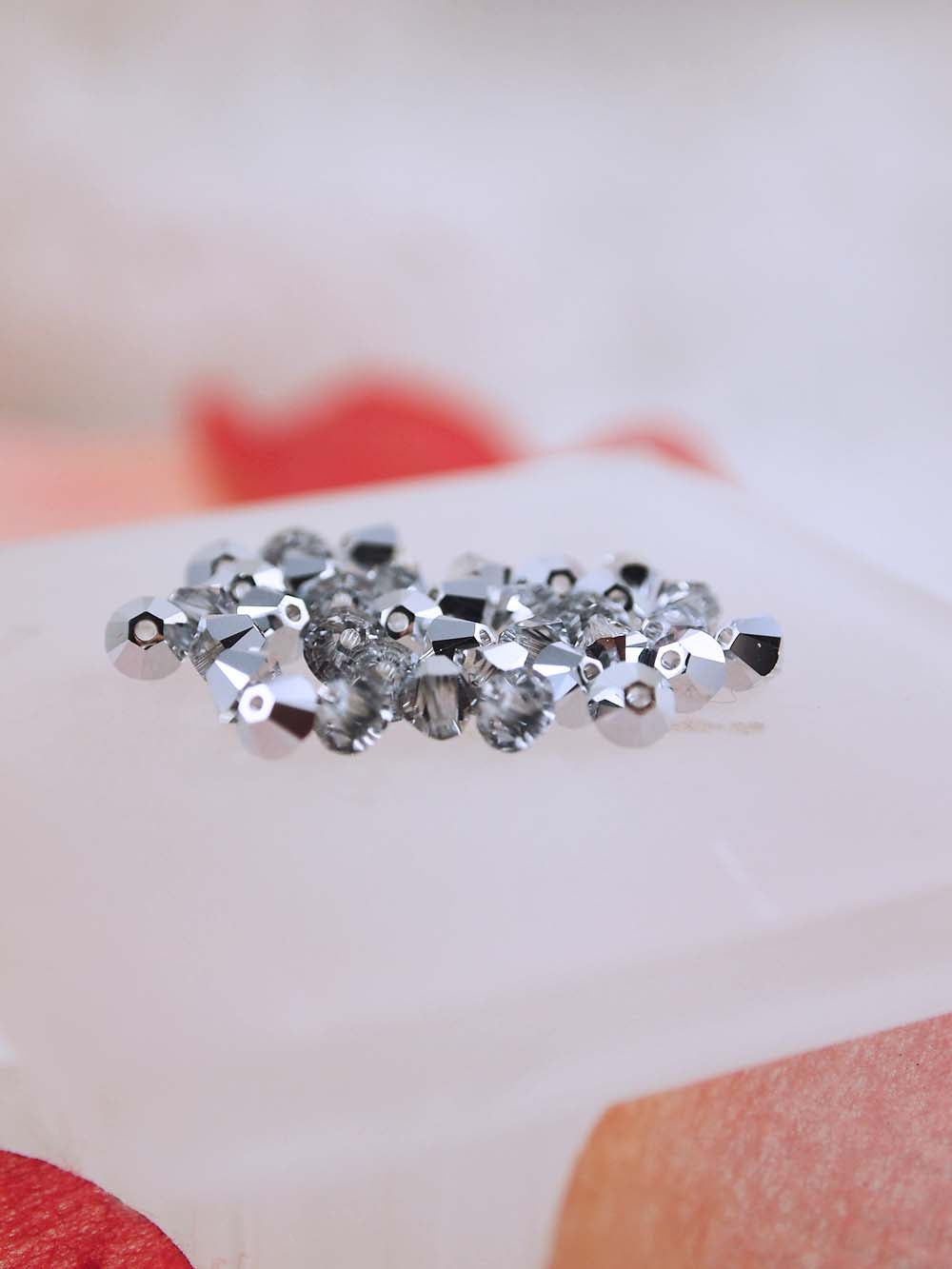 Swarovski Beads 5328 - 4mm - 36pc - Crystal Cal