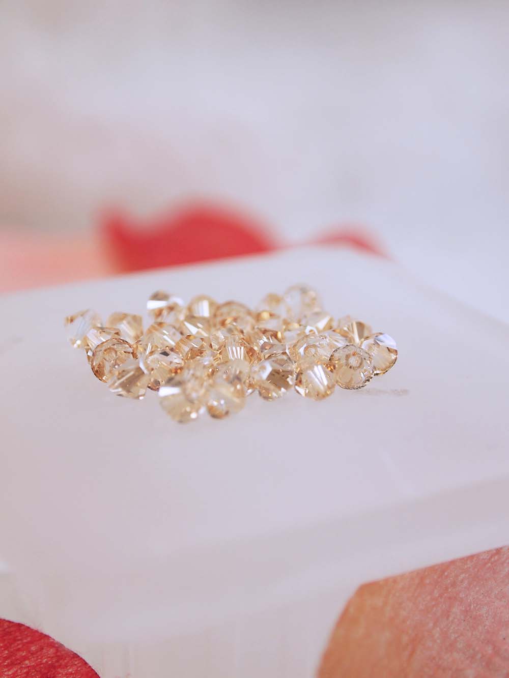 Swarovski Beads 5328 - 4mm - 36pc - Crystal Golden Shadow