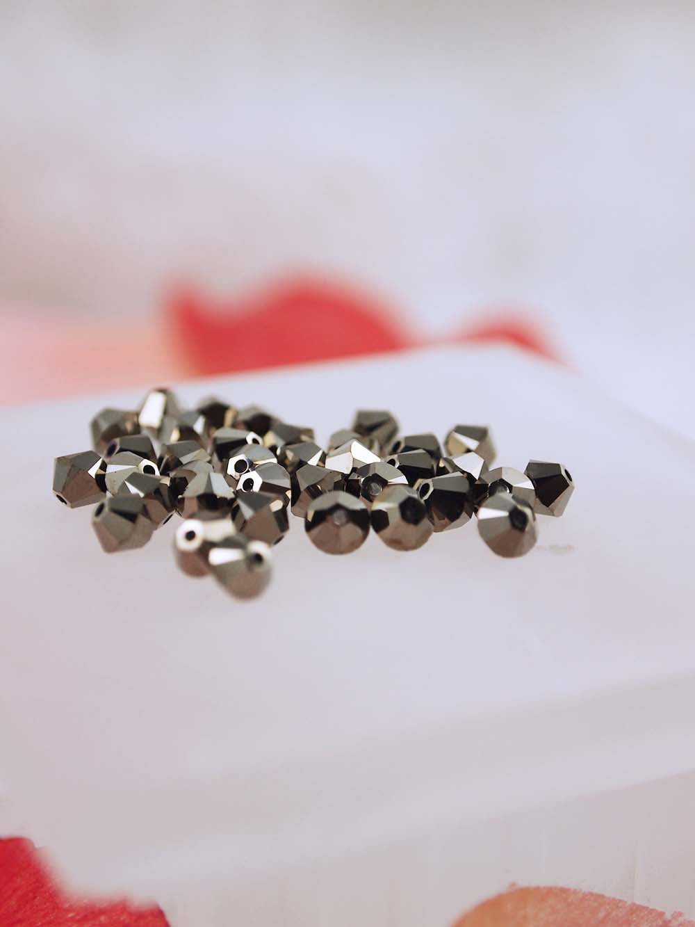 Swarovski Beads 5328 - 4mm - 36pc - Crystal Metallic Light Gold 2X