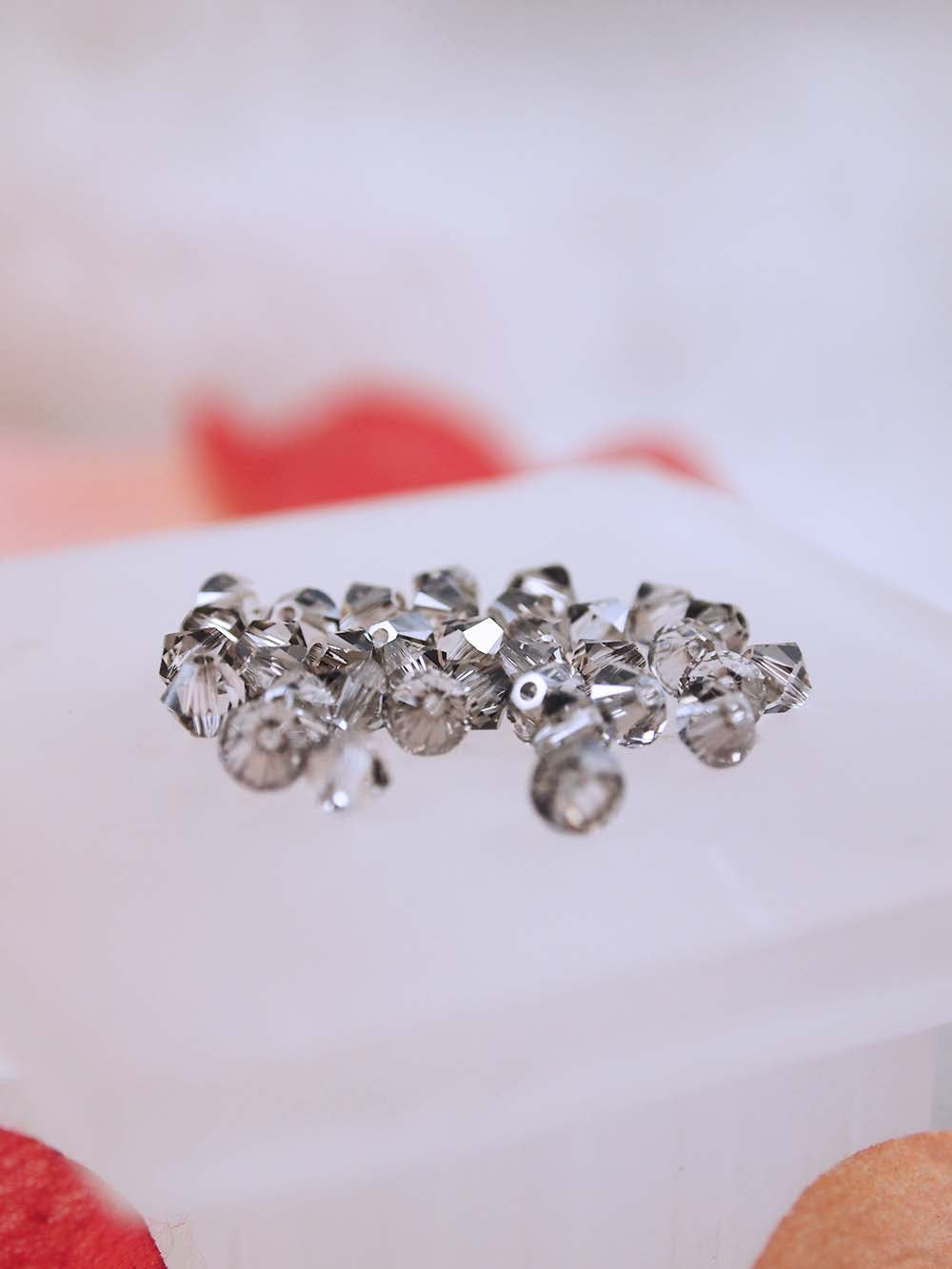 Swarovski Beads 5328 - 4mm - 36pc - Crystal Silver Shade