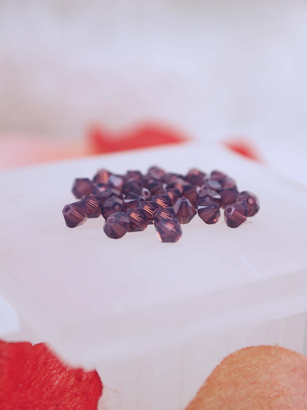 Swarovski Beads 5328 - 4mm - 36pc - Cyclamen Opal