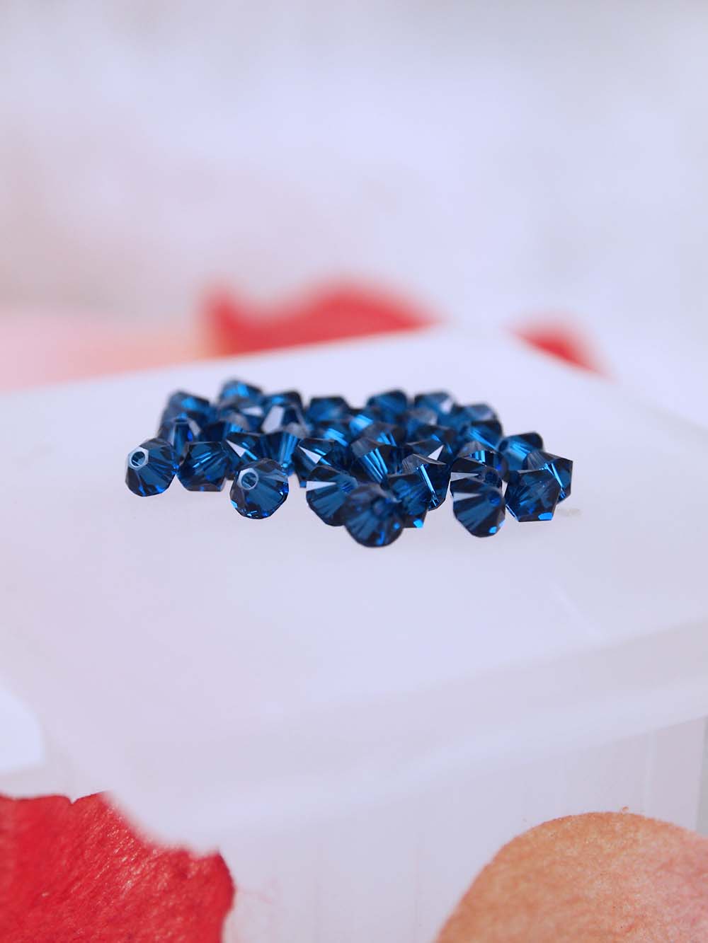 Swarovski Beads 5328 - 4mm - 36pc - Dark Sapphire