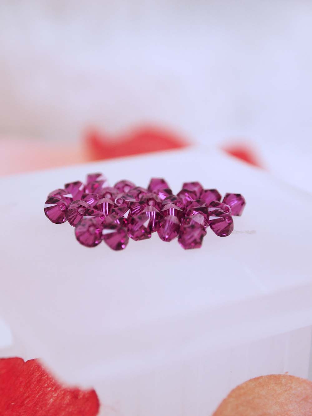 Swarovski Beads 5328 - 4mm - 36pc - Fuchsia