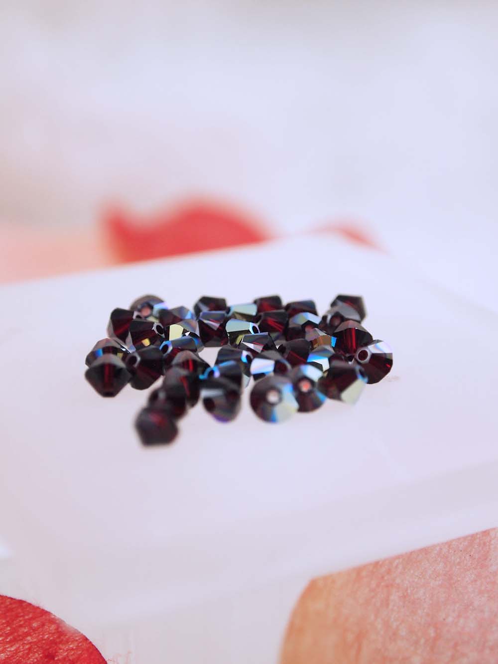 Swarovski Beads 5328 - 4mm - 36pc - Garnet AB