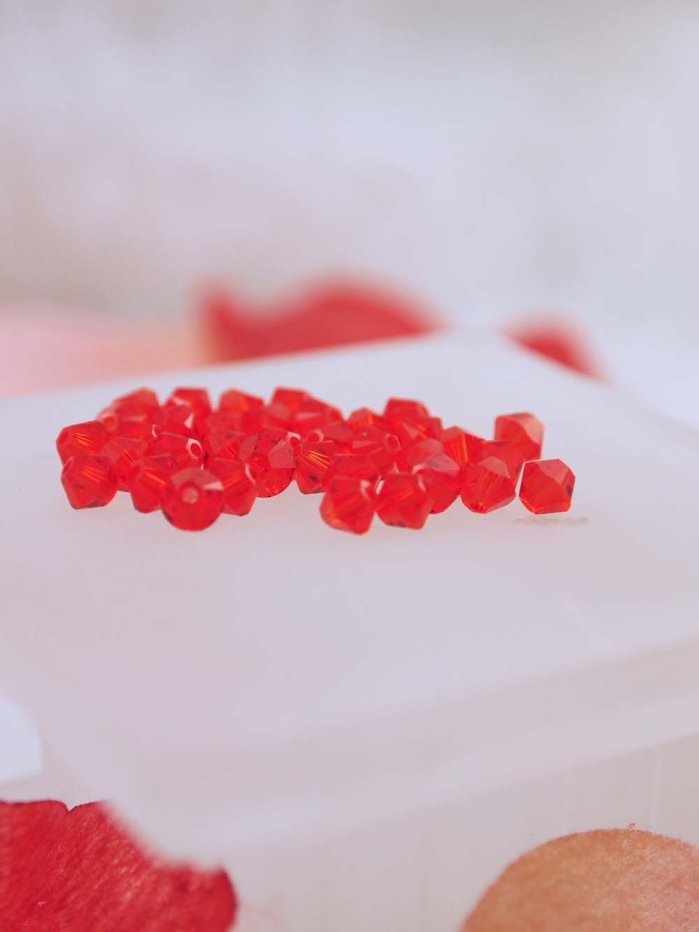 Swarovski Beads 5328 - 4mm - 36pc - Hyacinth