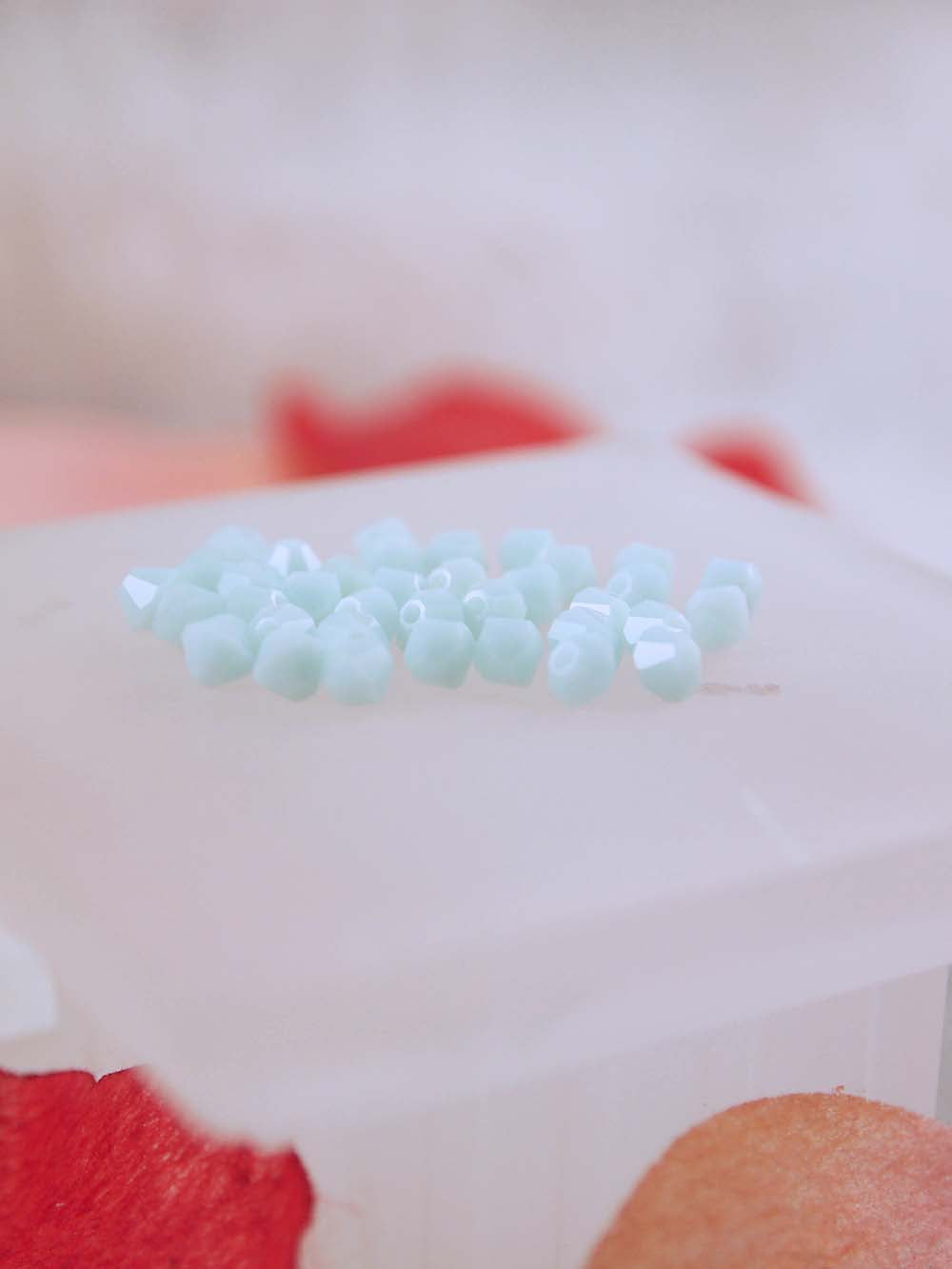 Swarovski Beads 5328 - 4mm - 36pc - Mint Alabaster