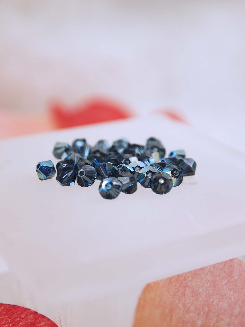 Swarovski Beads 5328 - 4mm - 36pc - Montana AB