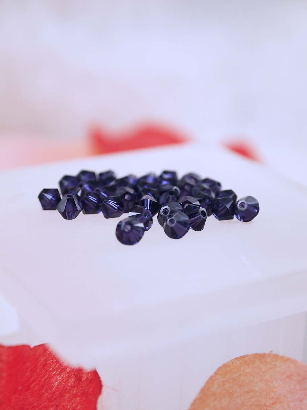 Swarovski Beads 5328 - 4mm - 36pc - Purple Velvet