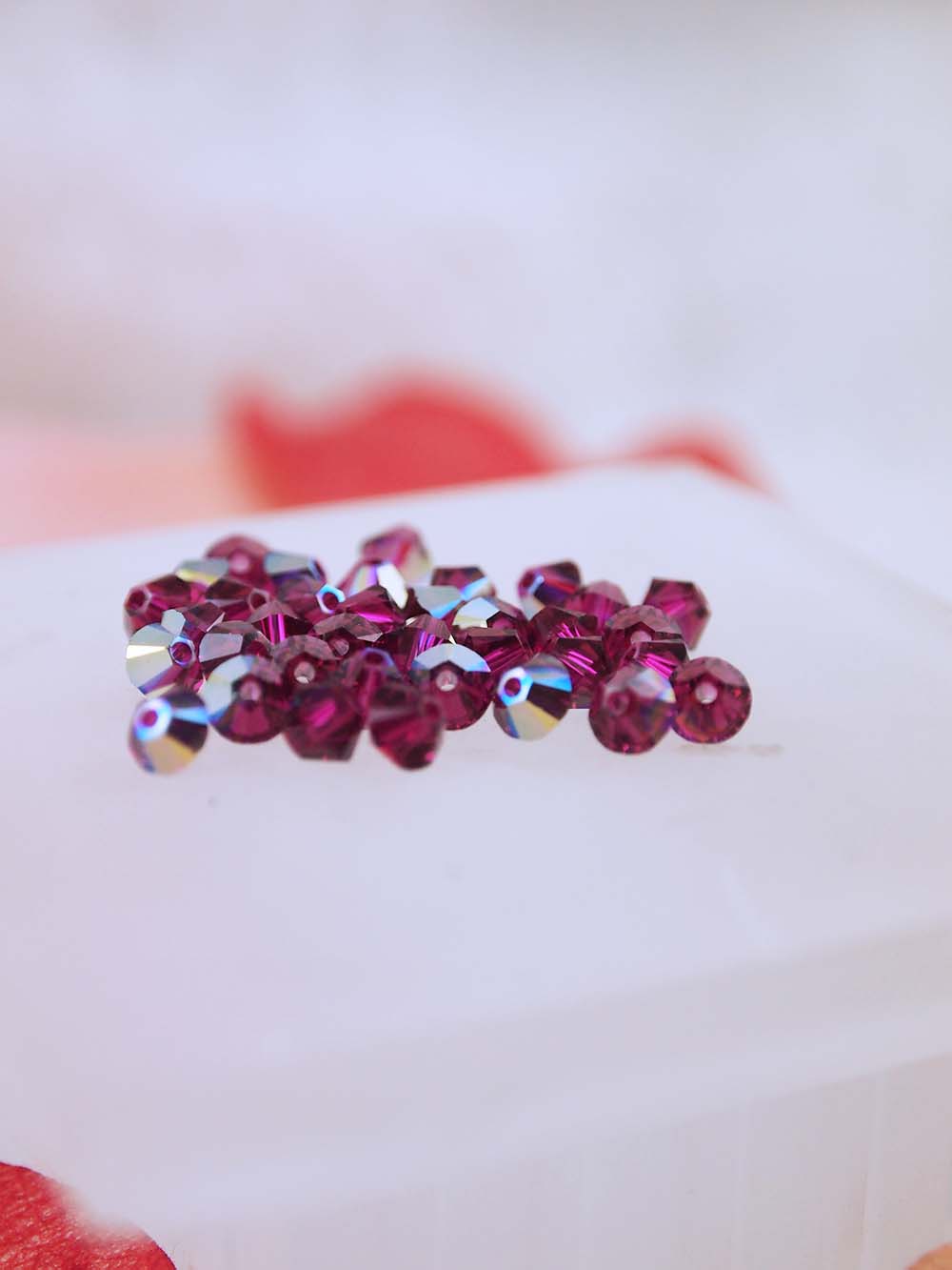 Swarovski Beads 5328 - 4mm - 36pc - Ruby AB