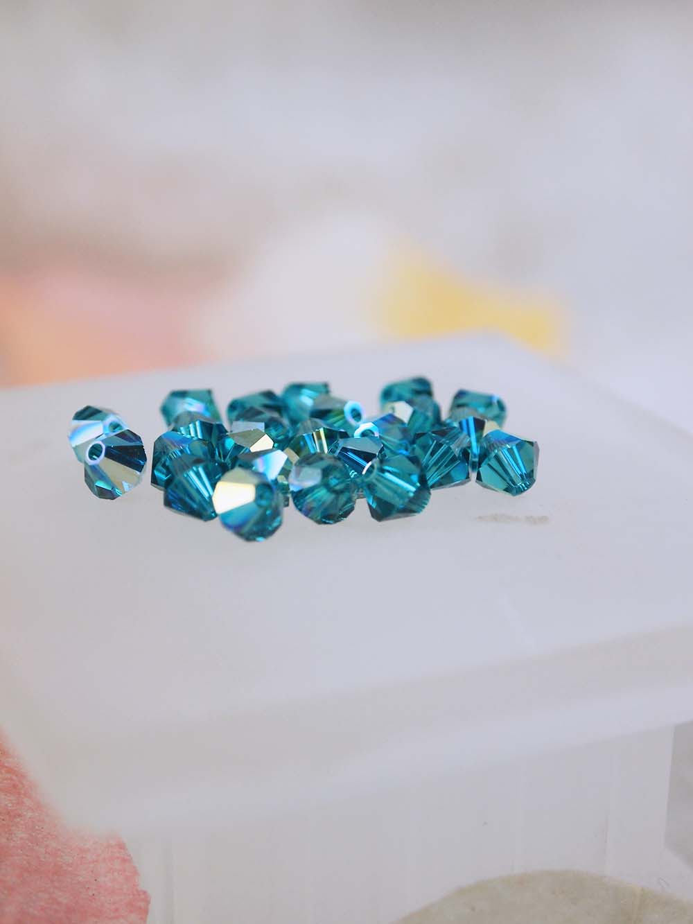 Swarovski Beads 5328 - 5mm - 24pc - Blue Zircon AB
