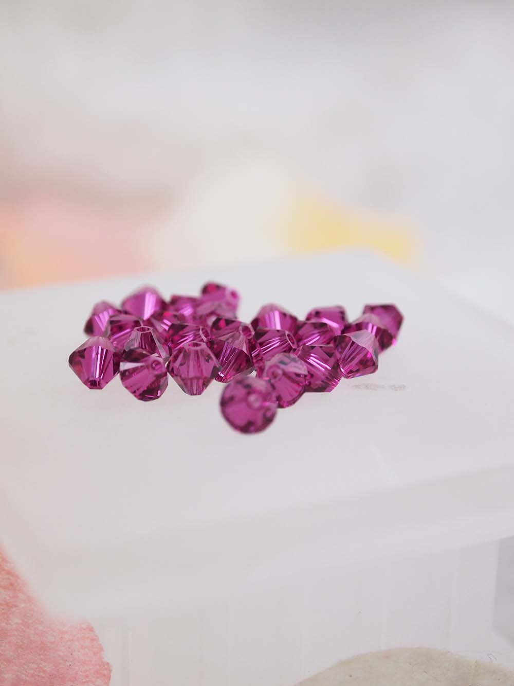 Swarovski Beads 5328 - 5mm - 24pc - Fuchsia