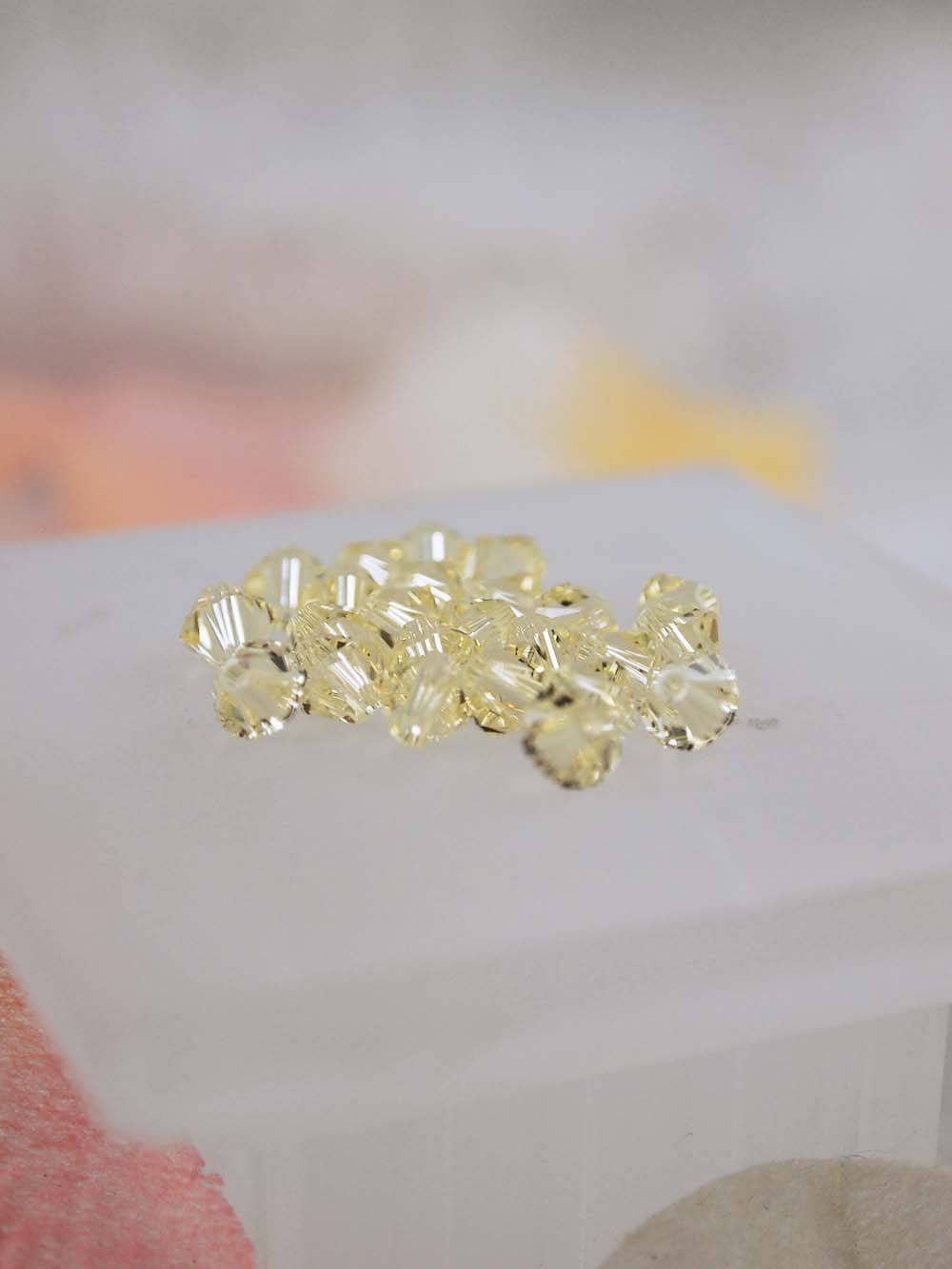Swarovski Beads 5328 - 5mm - 24pc - Jonquil
