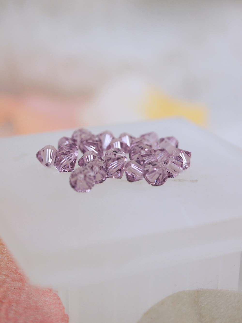 Swarovski Beads 5328 - 5mm - 24pc - Light Amethyst