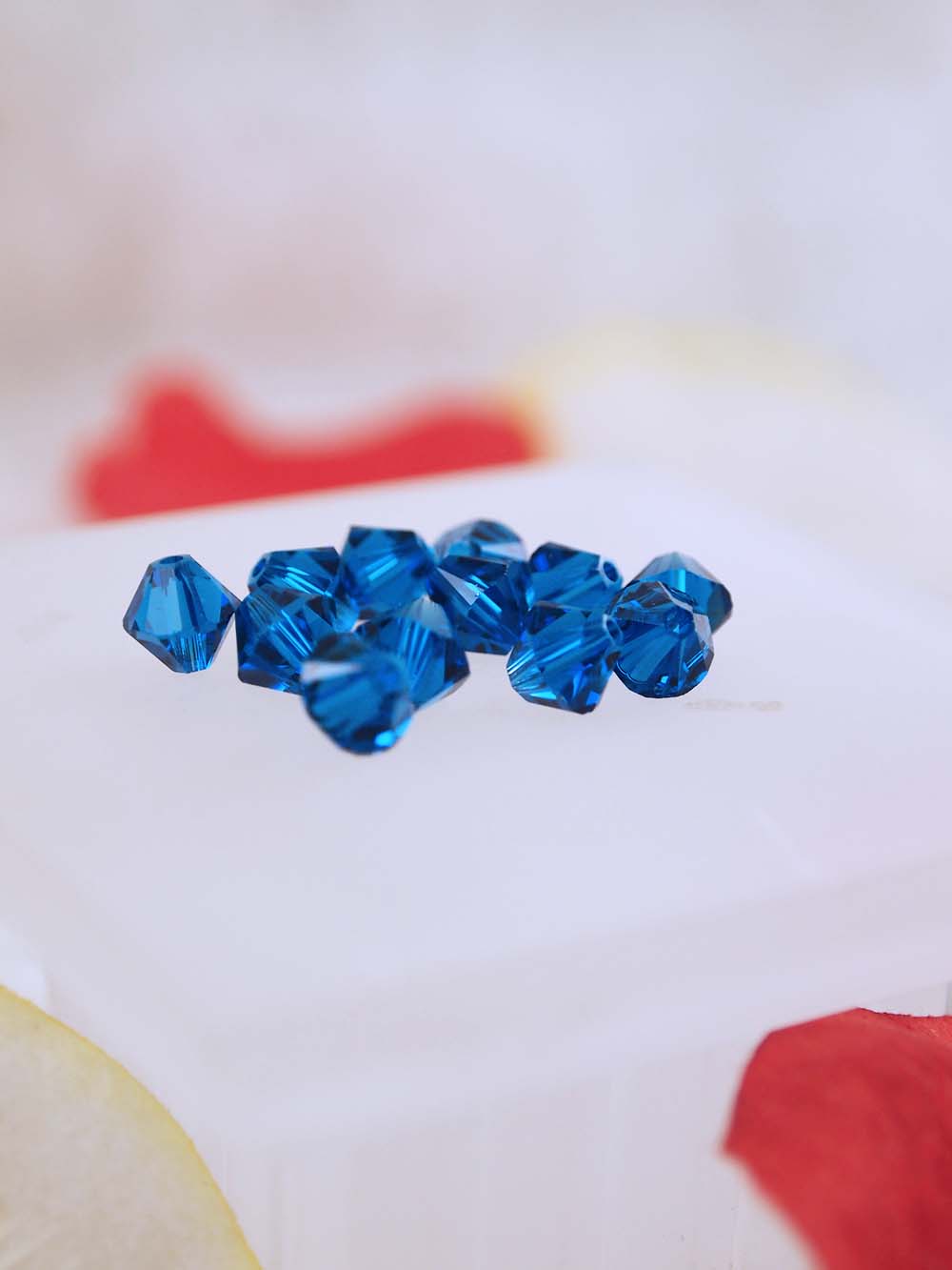 Swarovski Beads 5328 - 6mm - 12pc - Capri Blue