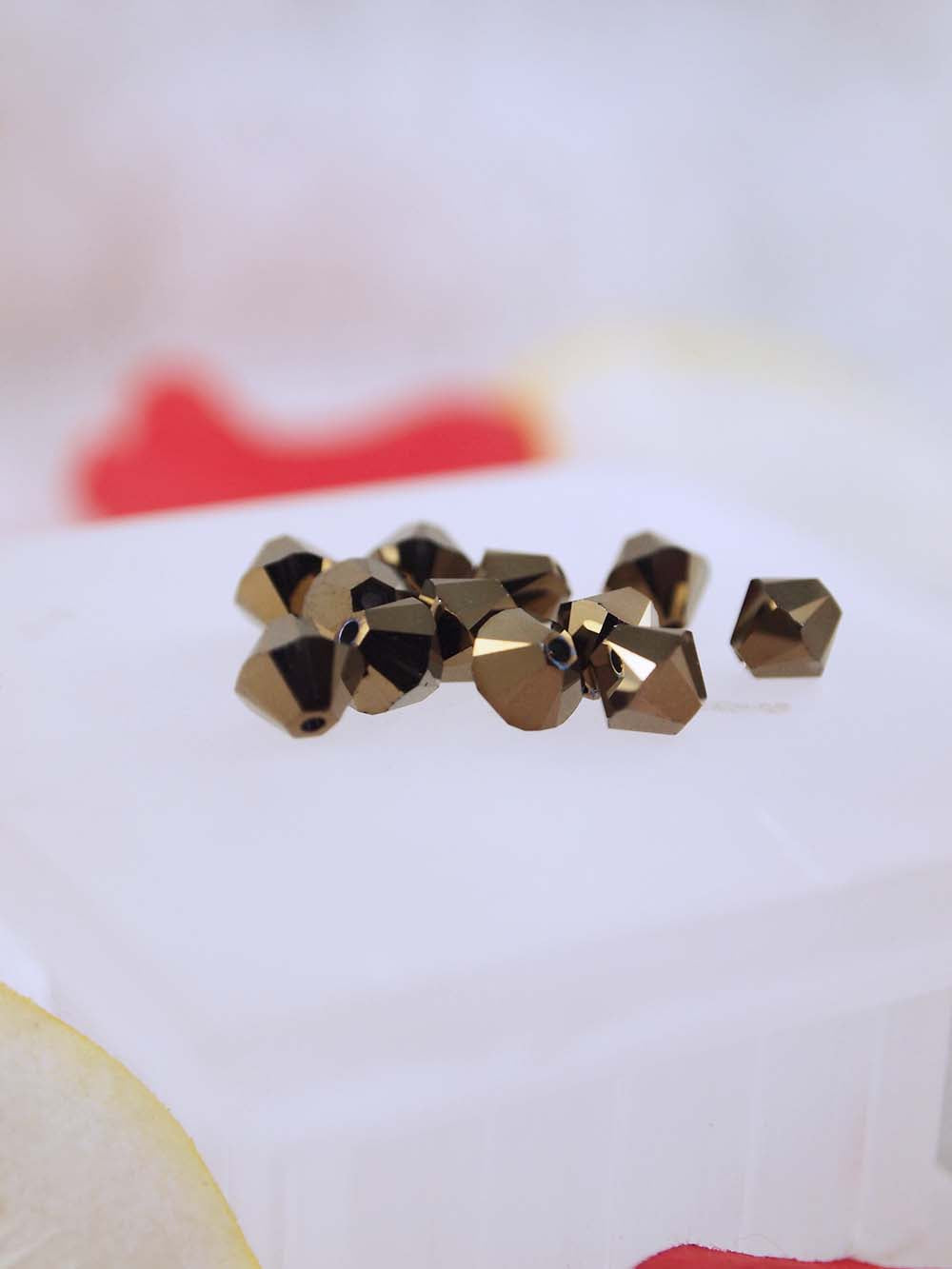 Swarovski Beads 5328 - 6mm - 12pc - Crystal Dorado 2X