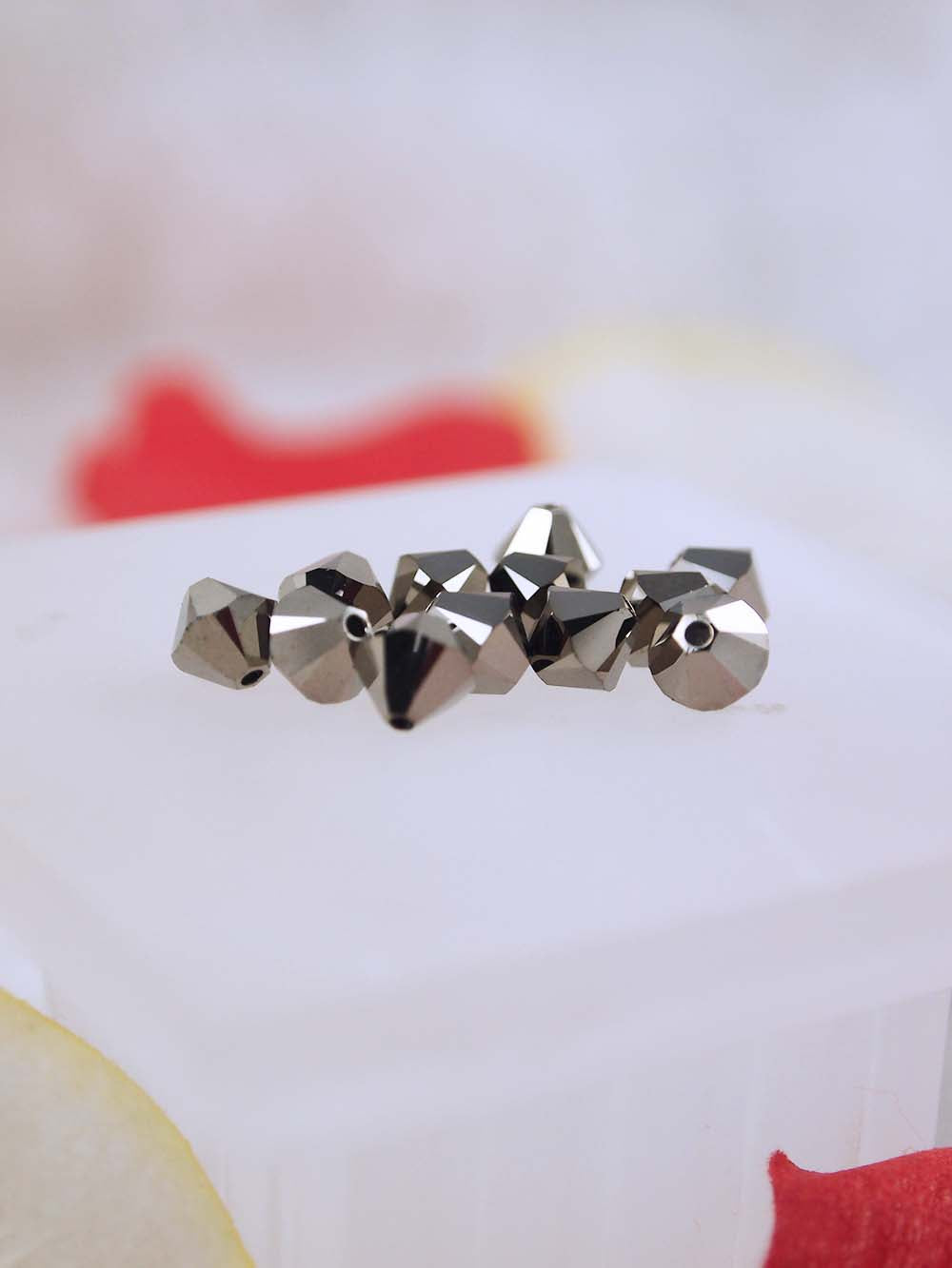 Swarovski Beads 5328 - 6mm - 12pc - Crystal Metallic Light Gold 2X