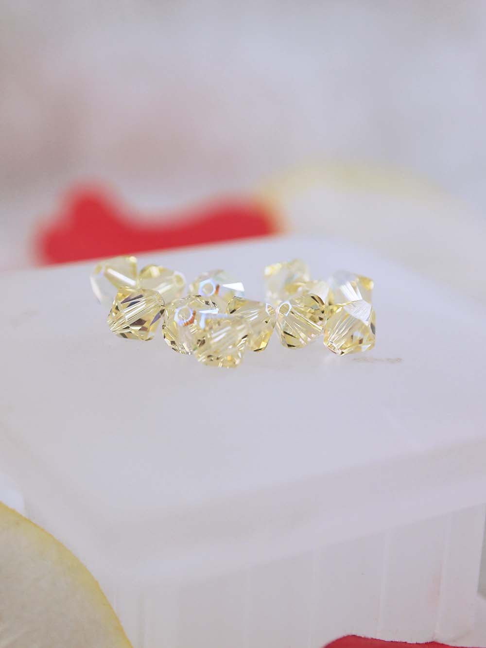 Swarovski Beads 5328 - 6mm - 12pc - Jonquil AB