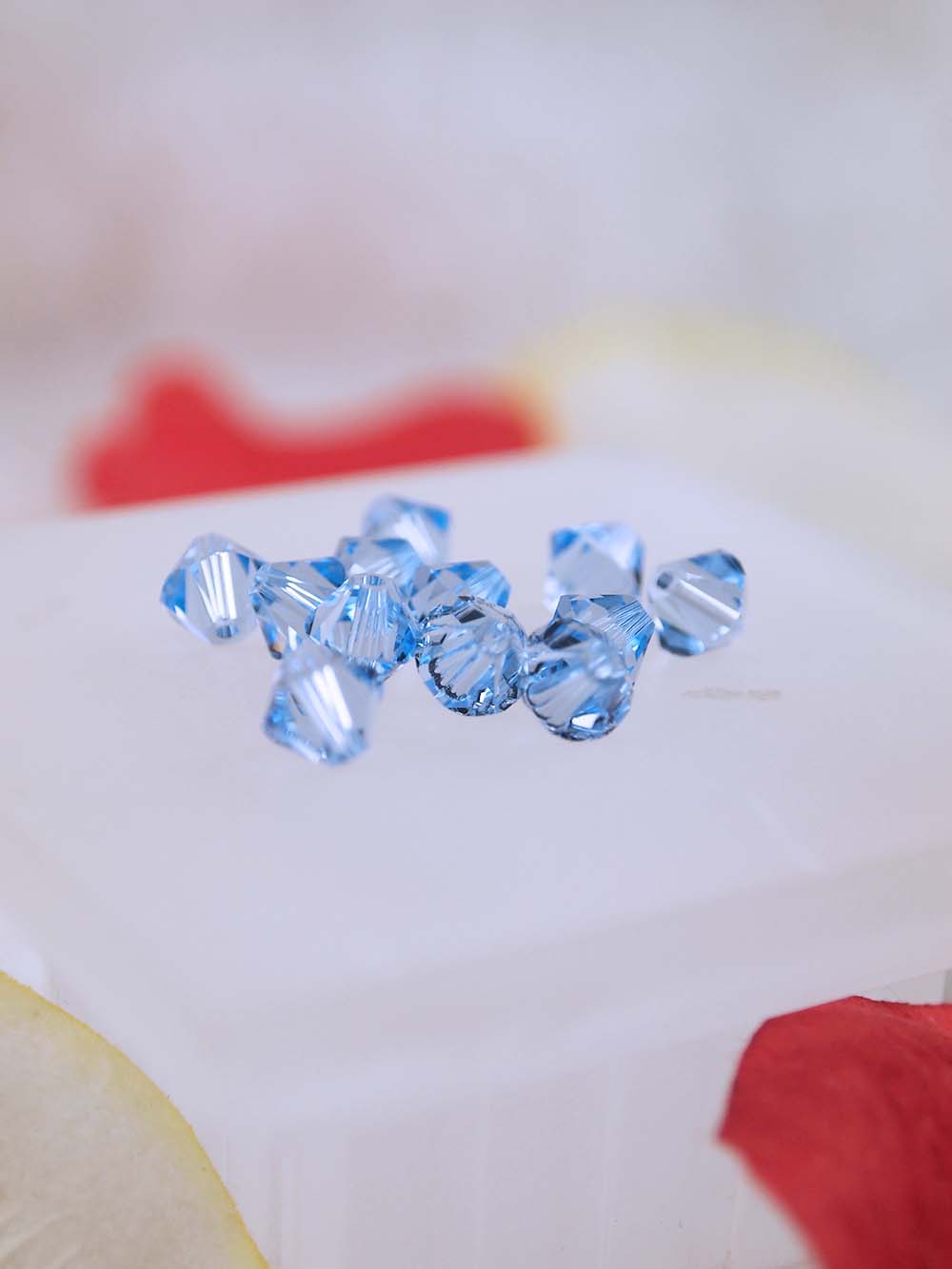 Swarovski Beads 5328 - 6mm - 12pc - Light Sapphire