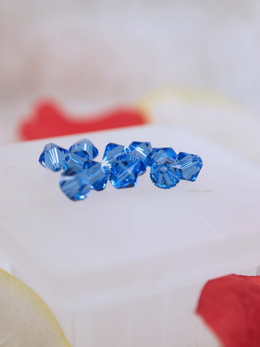 Swarovski Beads 5328 - 6mm - 12pc - Sapphire