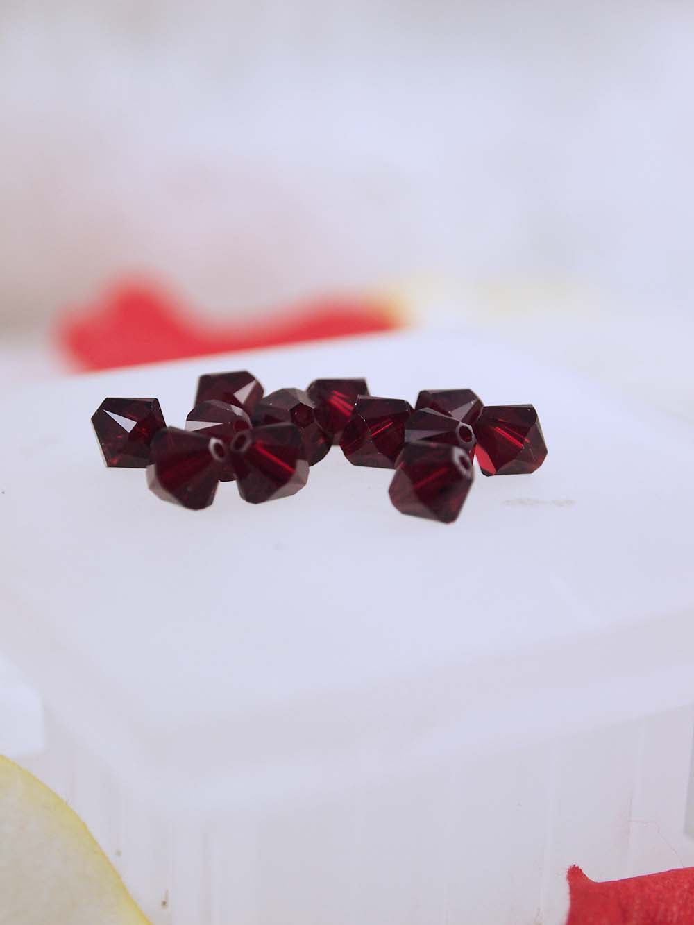 Swarovski Beads 5328 - 6mm - 12pc - Siam