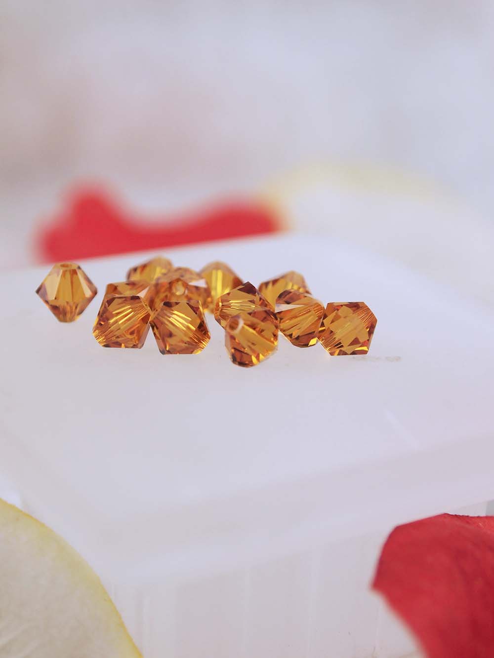 Swarovski Beads 5328 - 6mm - 12pc - Topaz