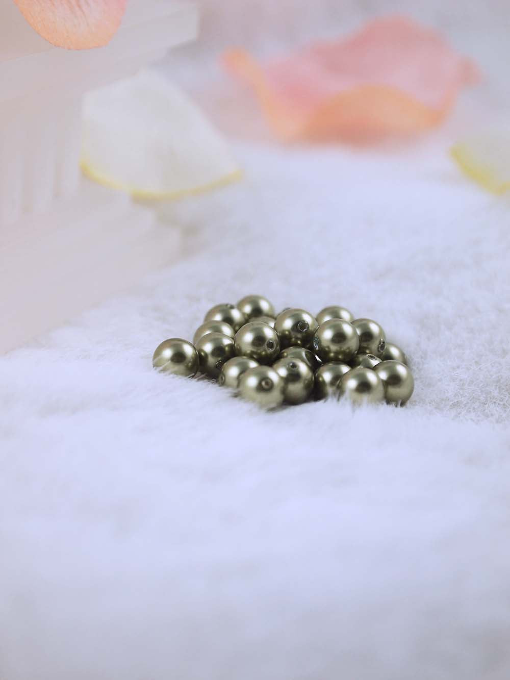 Swarovski Pearls 5810 6mm 24pc Crystal Light Green Pearl