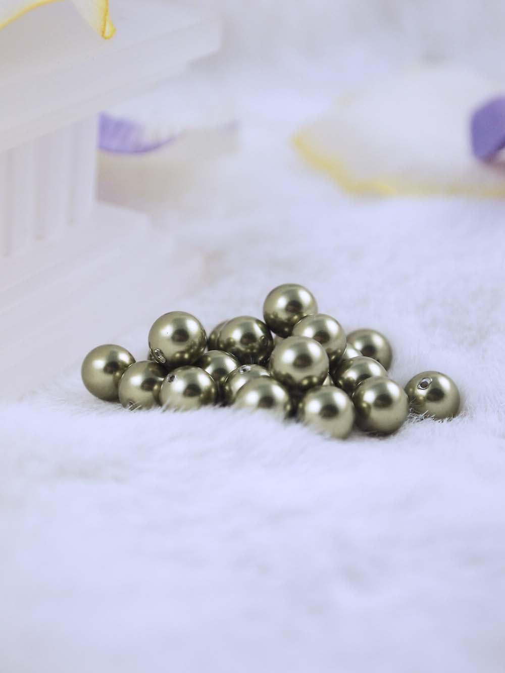 Swarovski Pearls 5810 7mm 12pc Crystal Light Green Pearl