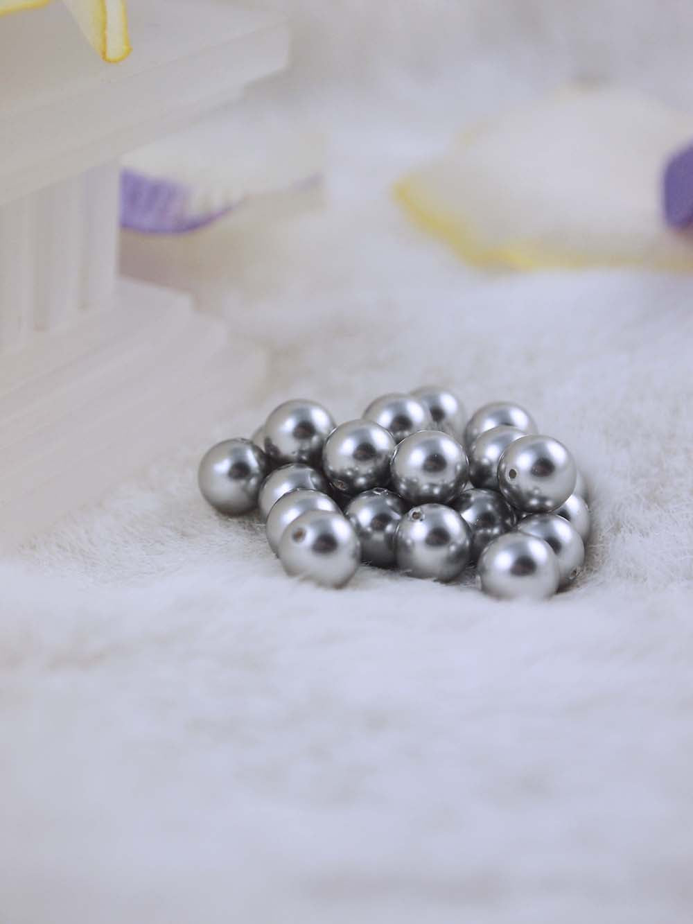 Swarovski Pearls 5810 7mm 12pc Crystal Light Grey Pearl