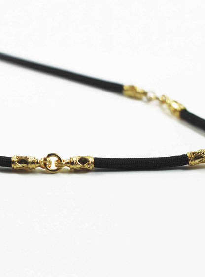 Black Nylon String Three Hooks Amulet Necklace in Gold (69cm)