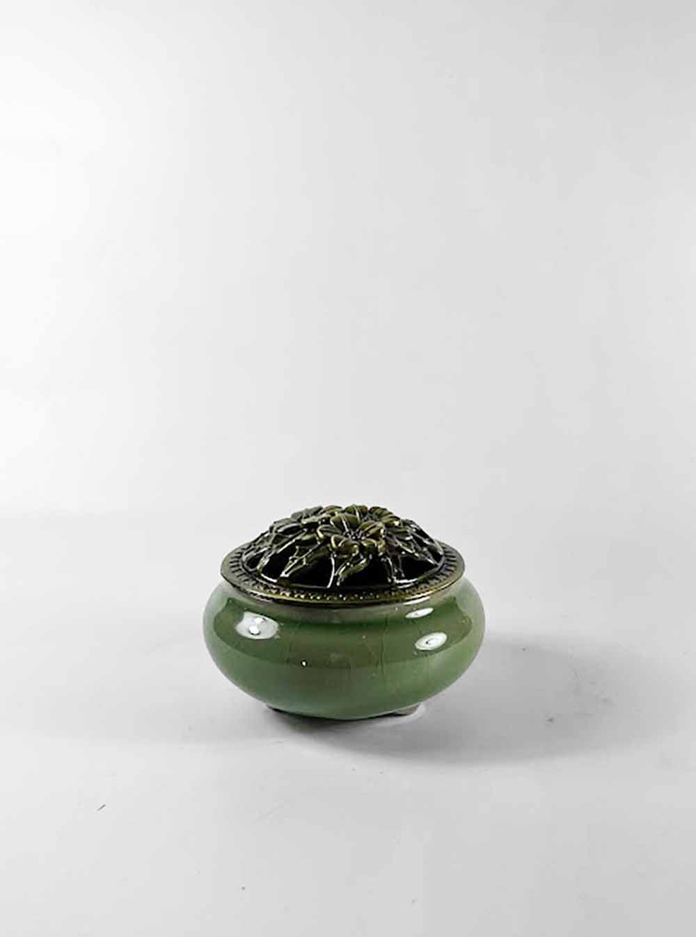 Light Green Ceramic Incense Burner with Lid