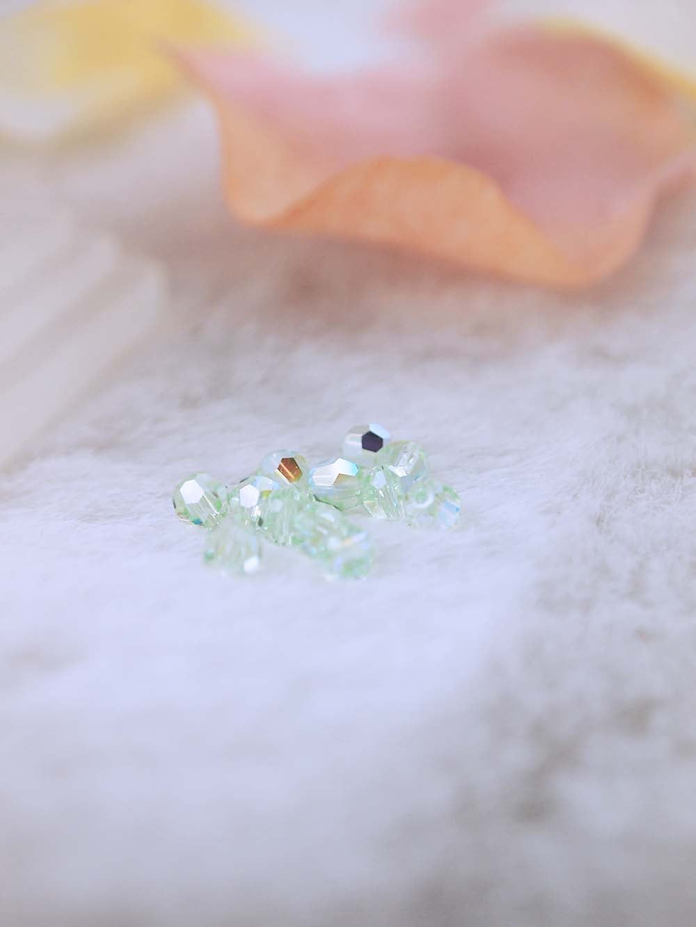 Swarovski Beads 5000 - 4MM - 12pc - Chrysolite-AB